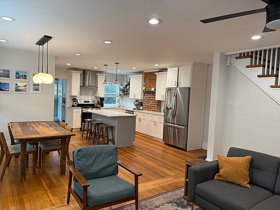 5th image of 2707 Parkwood Ave