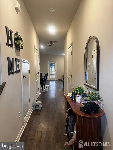 8 Peregrine Way Photo 1