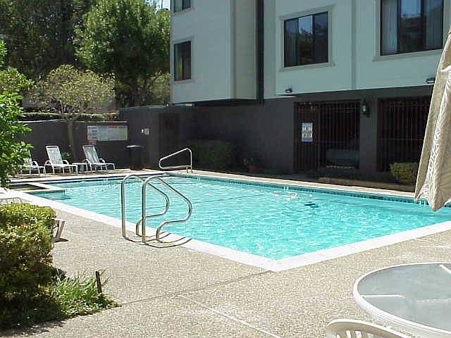1st image of 500 Poplar Ave #103