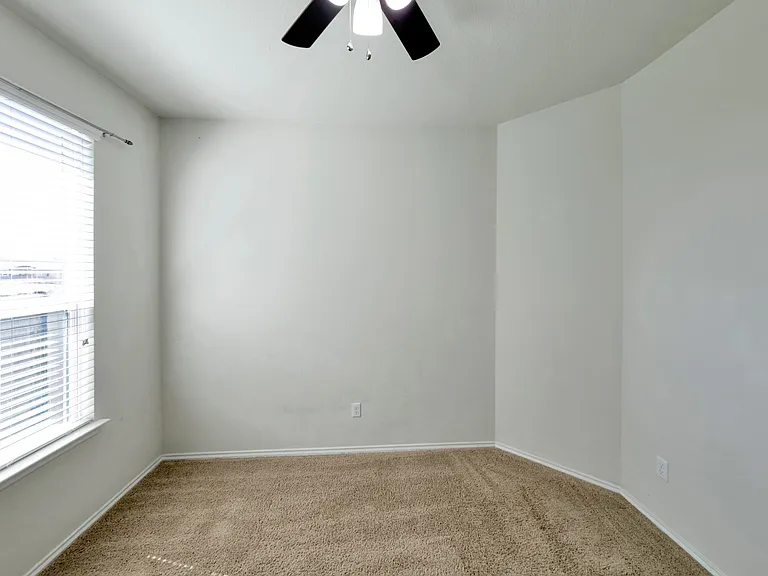 3306 Claymore St — Photo 18