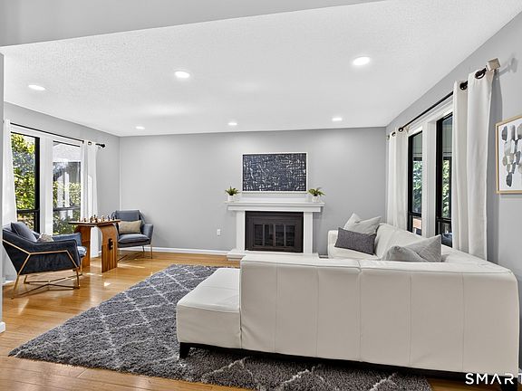 3rd image of 44 Byron Drive #44