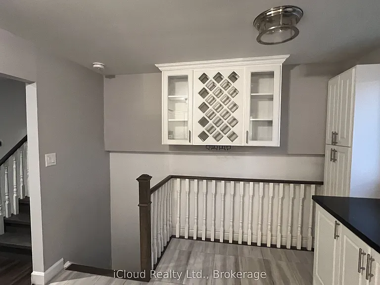 30 Salisbury Cir — Photo 9