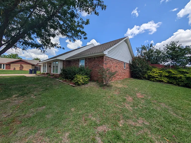 10133 Bromley Ct — Photo 57