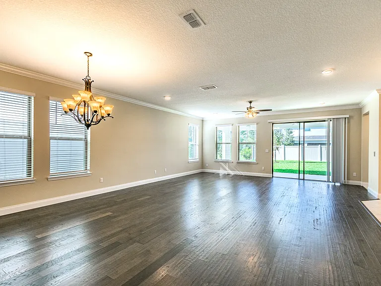 8278 Procida Isle Ln — Photo 21