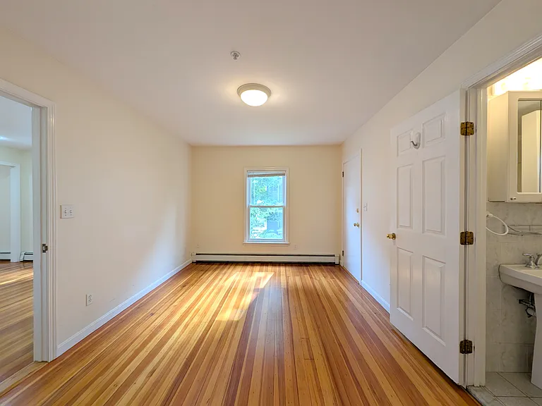 5 Locke St #22 — Photo 12