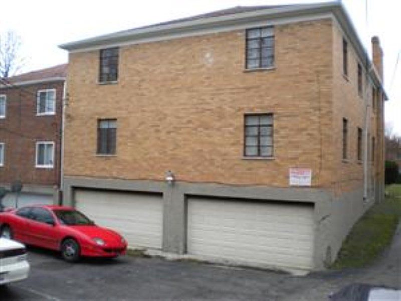 2nd image of 7126 Eastlawn Dr APT 4