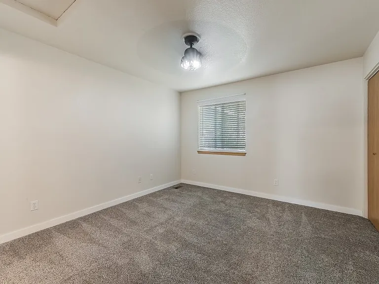 4019 E 2nd Ave — Photo 11