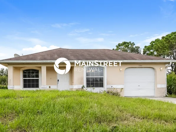 2709 49th St W, Lehigh Acres, FL 33971