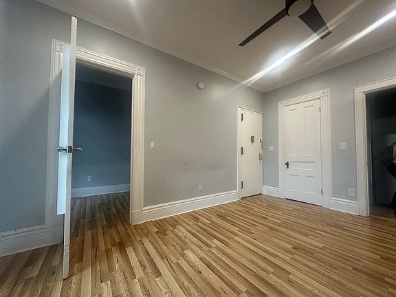3rd image of 251 Jefferson Ave APT 5