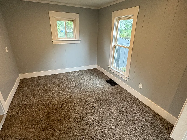 11 Courtland Dr — Photo 7