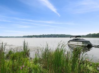 640 Highway 96 W, Shoreview, MN 55126