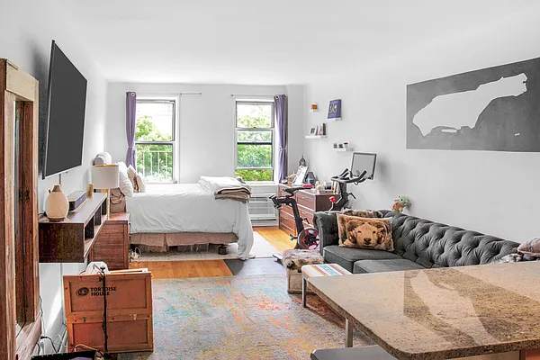 Rented by Tosh Marks Property Group | media 2