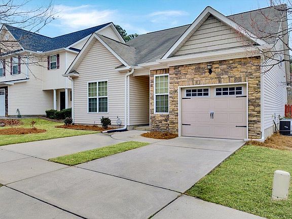 3rd image of 524 Casey Court