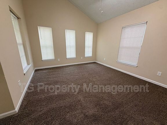 5th image of 747 Broxton St