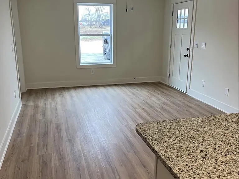 402 Portland Blvd #A — Photo 12