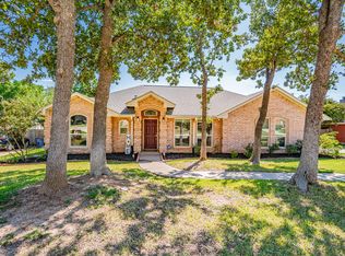 1248 Cross Creek Dr, Kennedale, TX 76060