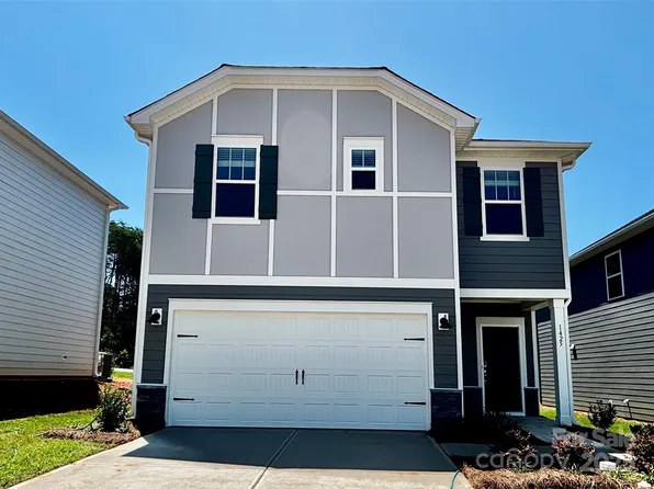 1425 Wildflower St, Newton, NC 28658