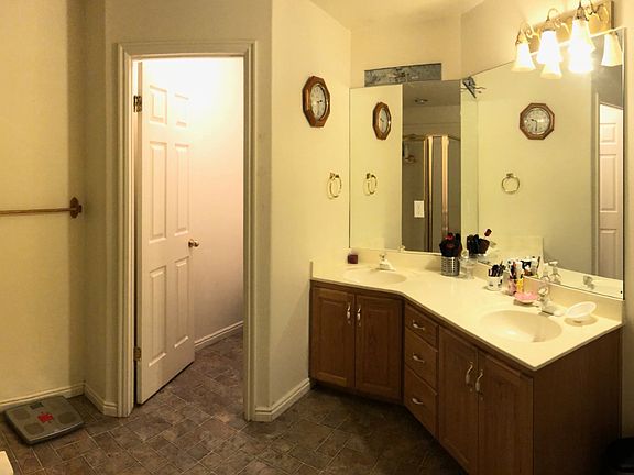 5th image of 278 W 170 N Unit 1