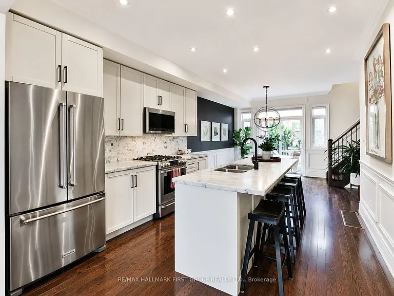 329 A Dalesford Rd — Photo 9