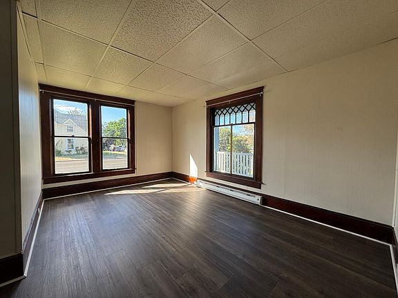 3rd image of 243 N Holly St #1