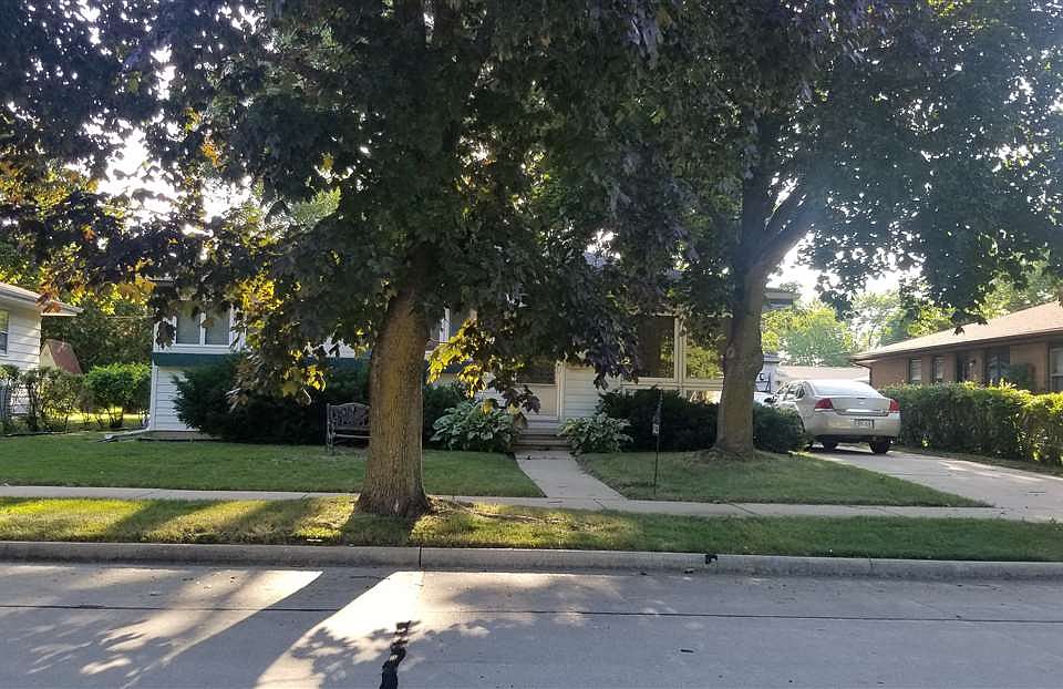 2nd image of 1023 S Westfield St