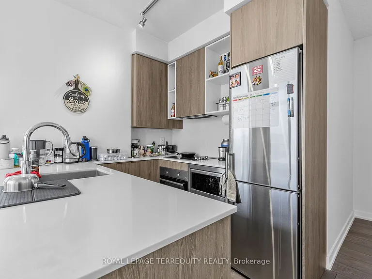 200 Sackville St #1102 — Photo 6