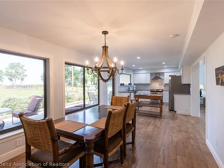 102 Squirrel Point — Photo 21