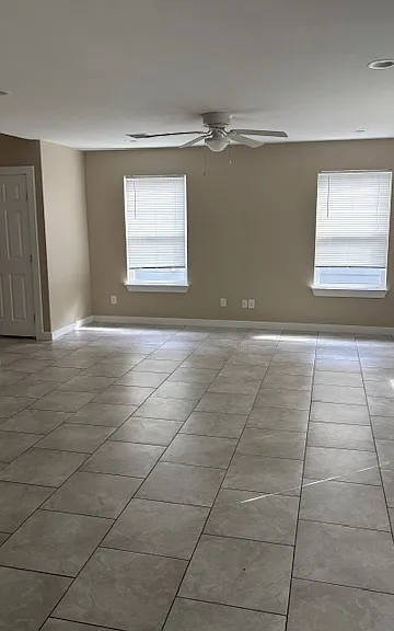 Side living room