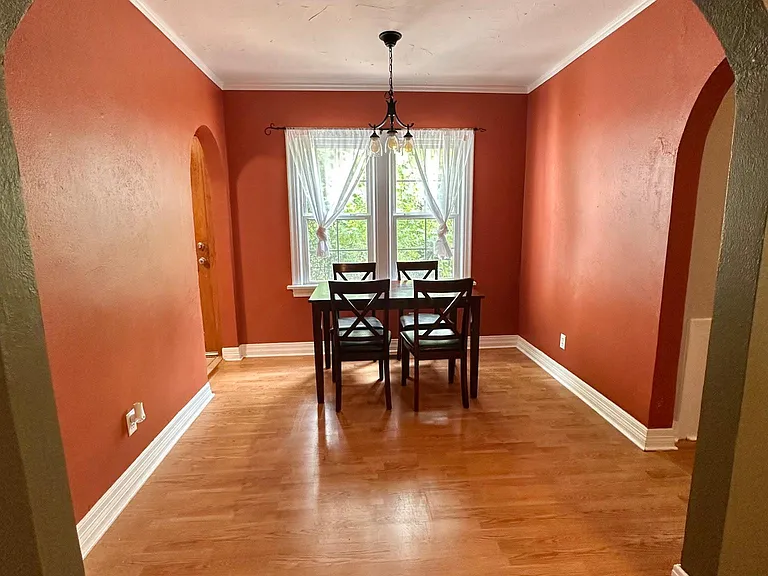 1103 Lombardy Rd — Photo 3