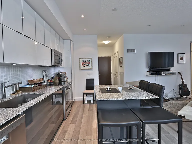 80 Marine Parade Dr #435 — Photo 22