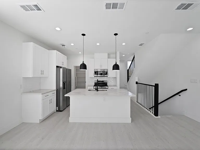 7207 Mohawk Dr #108 — Photo 18