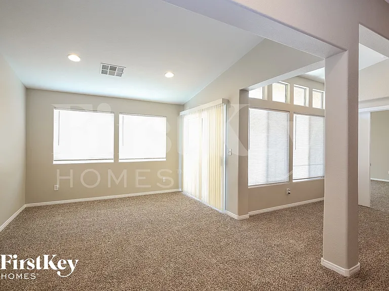 6345 Salmon Mountain Ave — Photo 6