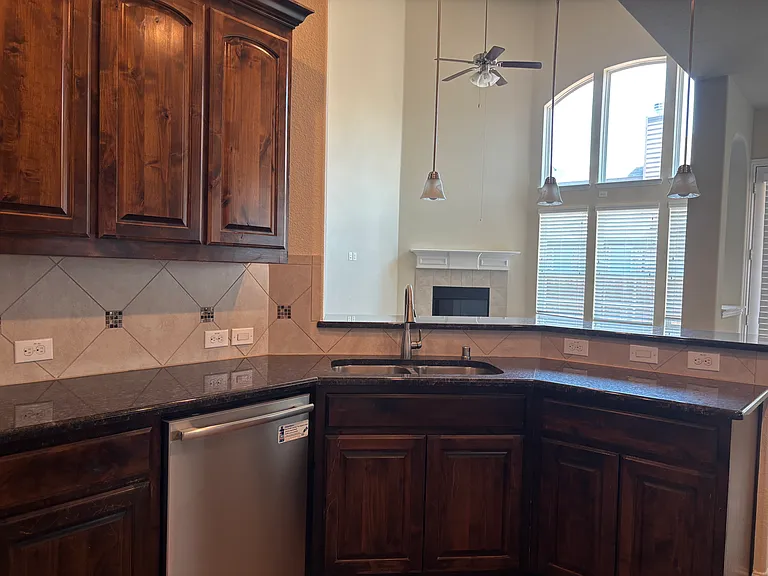 6117 Mickelson Way — Photo 5