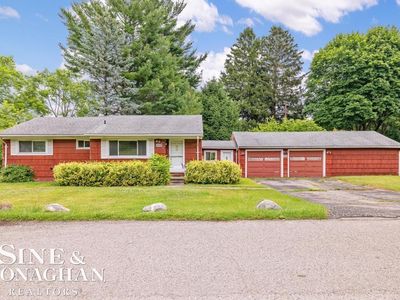 3512 Wilkie St, Waterford, MI, 48329