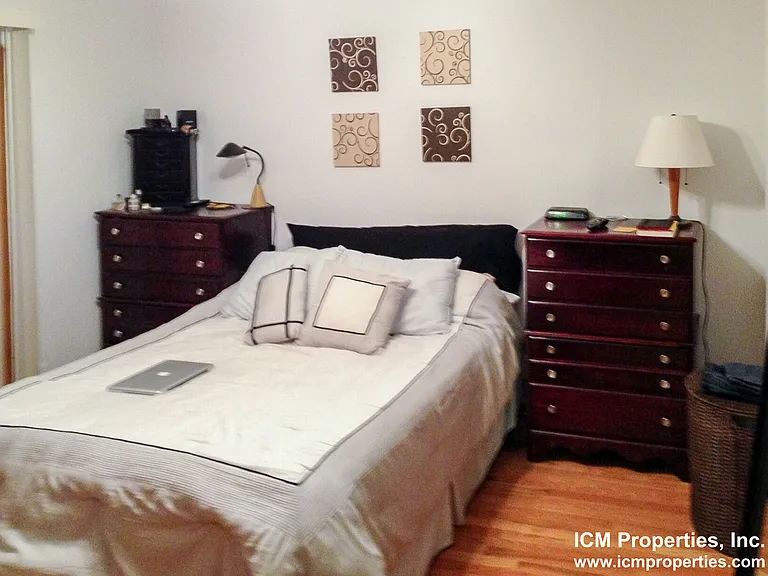 1103 W Cornelia Ave #2 — Photo 15