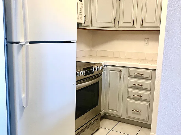 1440 Veteran Ave #327 — Photo 5