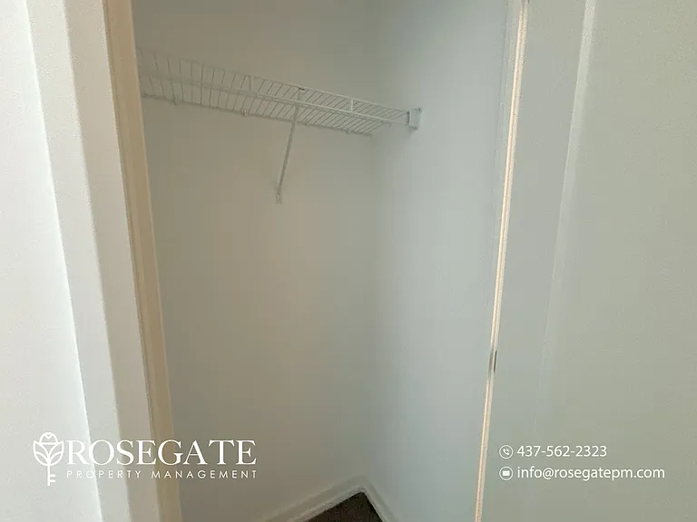 75 James St S #2005 — Photo 8