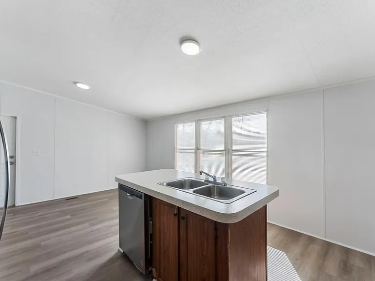 150 Pegasus Ct — Photo 37