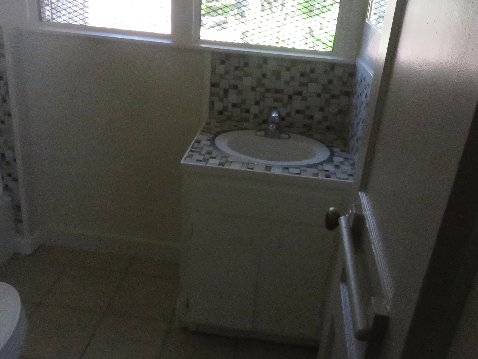 2 bed, 940 sqft, $2,300 — Photo 3