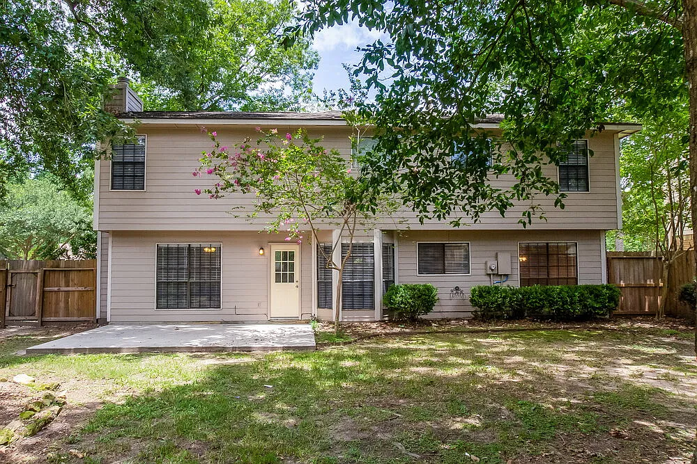 4 bed, 2.5 bath, 2152 sqft, $2,395 — Photo 2