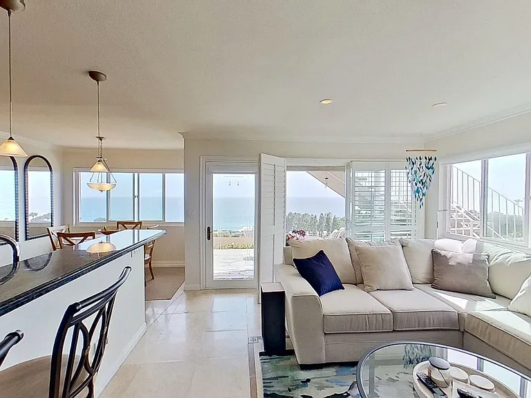 21722 Ocean Vista Dr #D — Photo 3