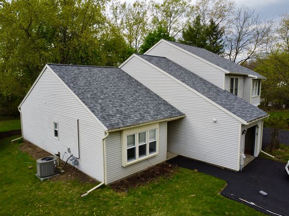 45 Carriage Rd