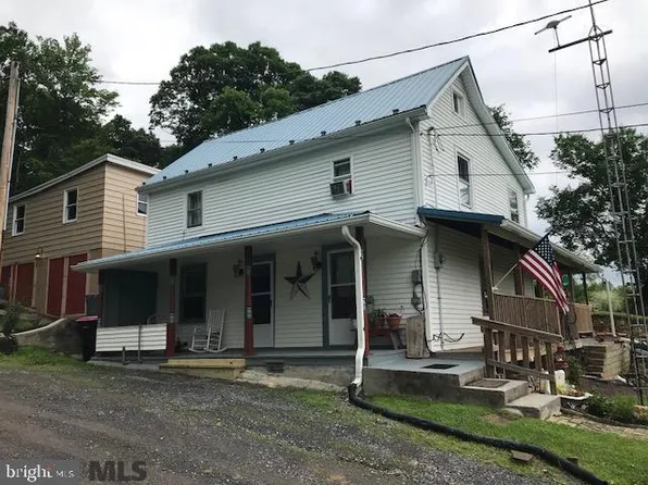 136 S Penn St, Mount Union, PA 17066