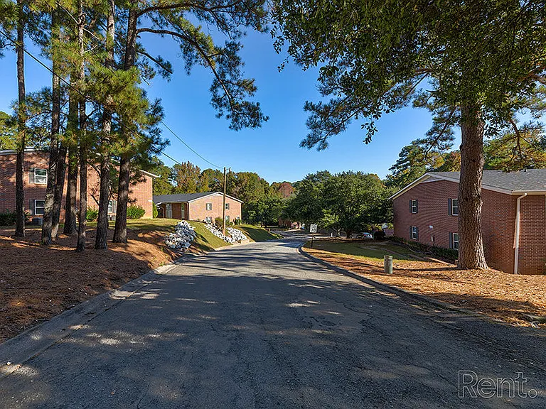 River Ridge Apartments — Photo 17