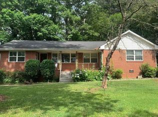 563 Northern Ave, Stone Mountain, GA 30083