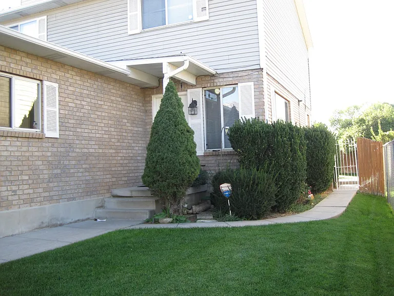 6738 S 615 E #B — Photo 1