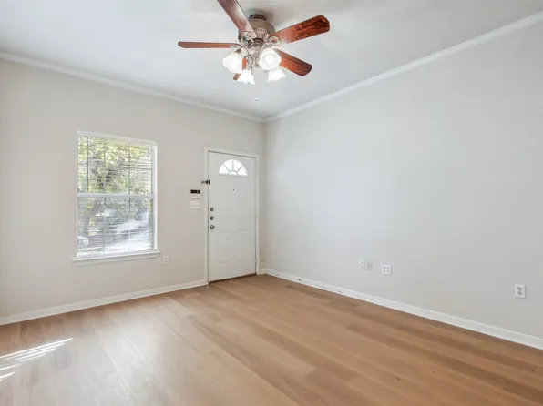 2527 Dalford St, Fort Worth, TX 76111