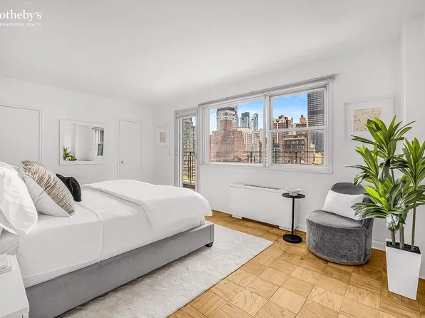 211 E 53rd St #Phd, New York, NY 10022