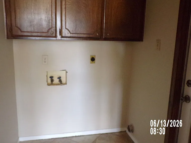 2607 NE Dearborn Ave — Photo 8