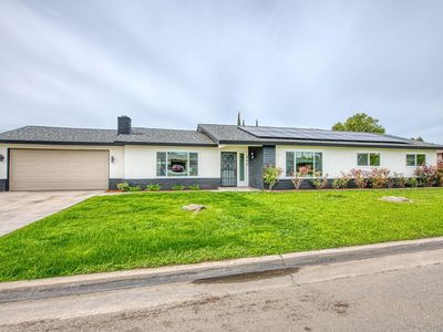 500 N Granada Dr, Madera, CA, 93637